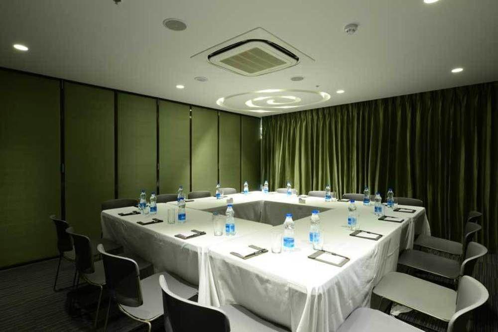 The Lime Boutique Suites Hyderabad Exterior photo
